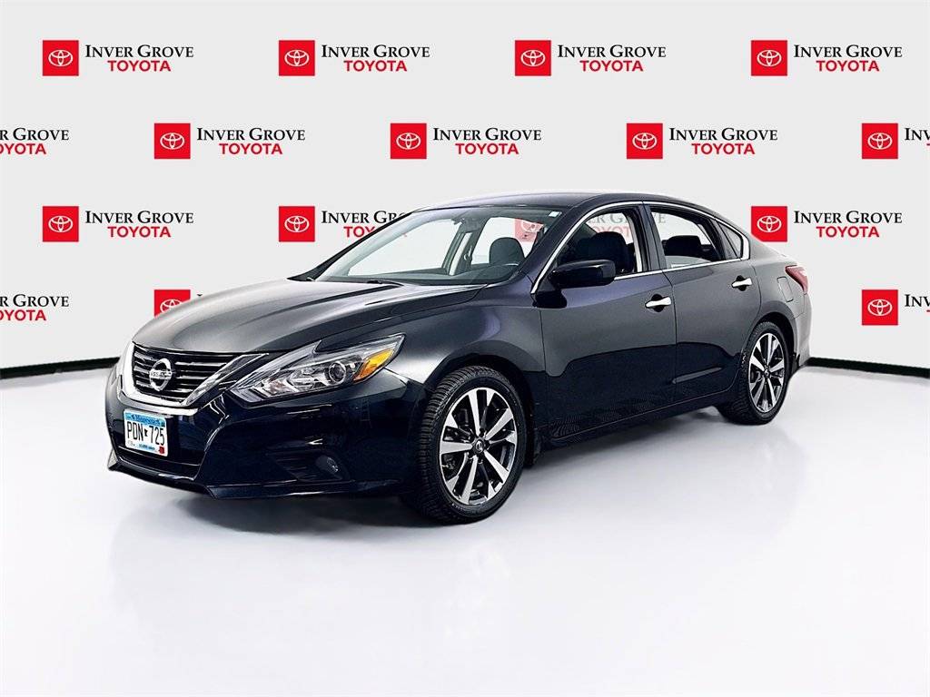 2017 Nissan Altima 2.5 SR — Sedan — 92,370 mi — Inver Grove, MN