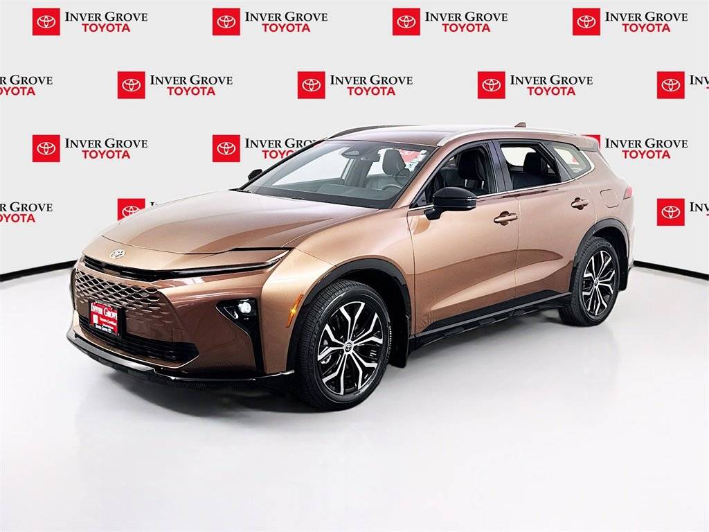 2025 Toyota Crown Signia XLE — SUV — 3,278 mi — Inver Grove, MN