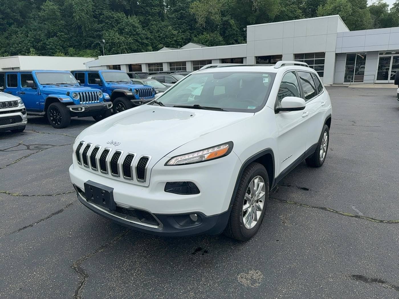 2015 Jeep Cherokee Limited — SUV — 94,935 mi — Ansonia, CT