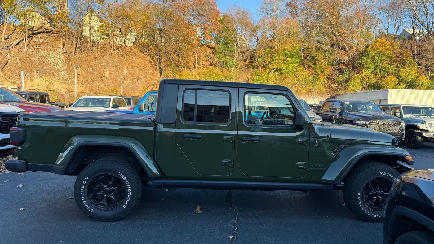 2021 Jeep Gladiator Willys — Pickup Truck — 45,733 mi — Ansonia, CT