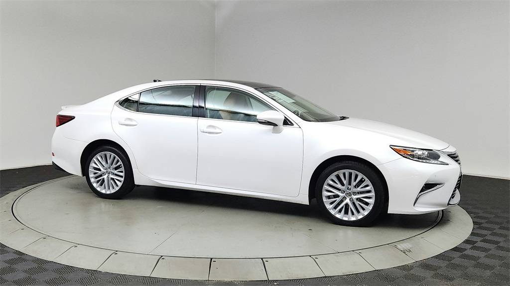 2017 Lexus ES ES 350 — Sedan — 36,528 mi — Portland, OR