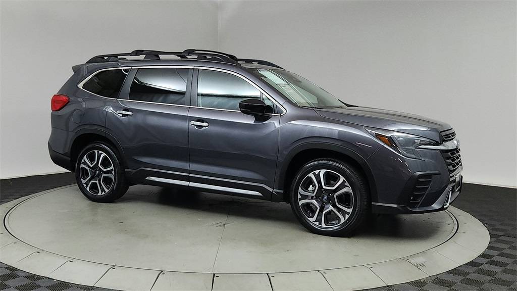 2025 Subaru Ascent Touring — SUV — 1,752 mi — Portland, OR