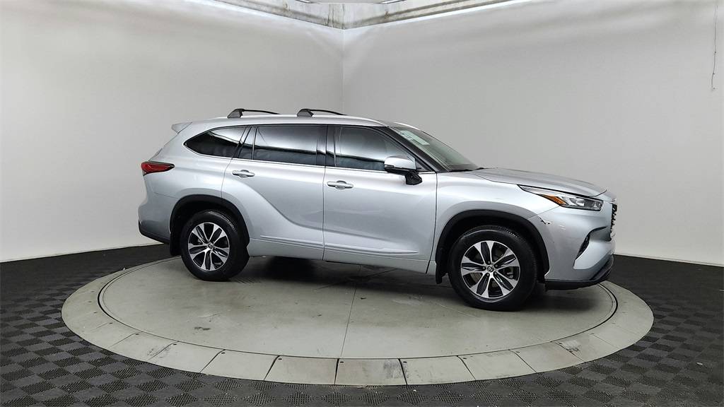 2020 Toyota Highlander XLE — SUV — 43,485 mi — Portland, OR