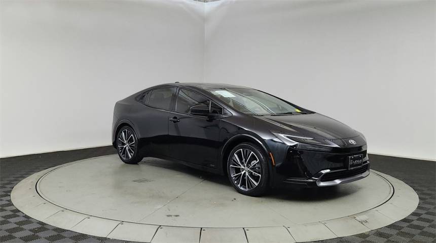 2023 Toyota Prius XLE