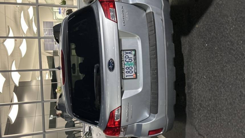 2014 Subaru Outback 2.5i Premium — SUV — 122,575 mi — Portland, OR