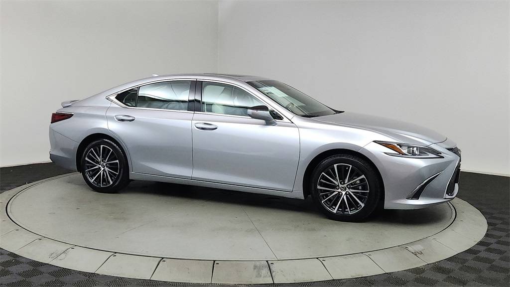 2024 Lexus ES ES 300h — Sedan — 11,661 mi — Portland, OR