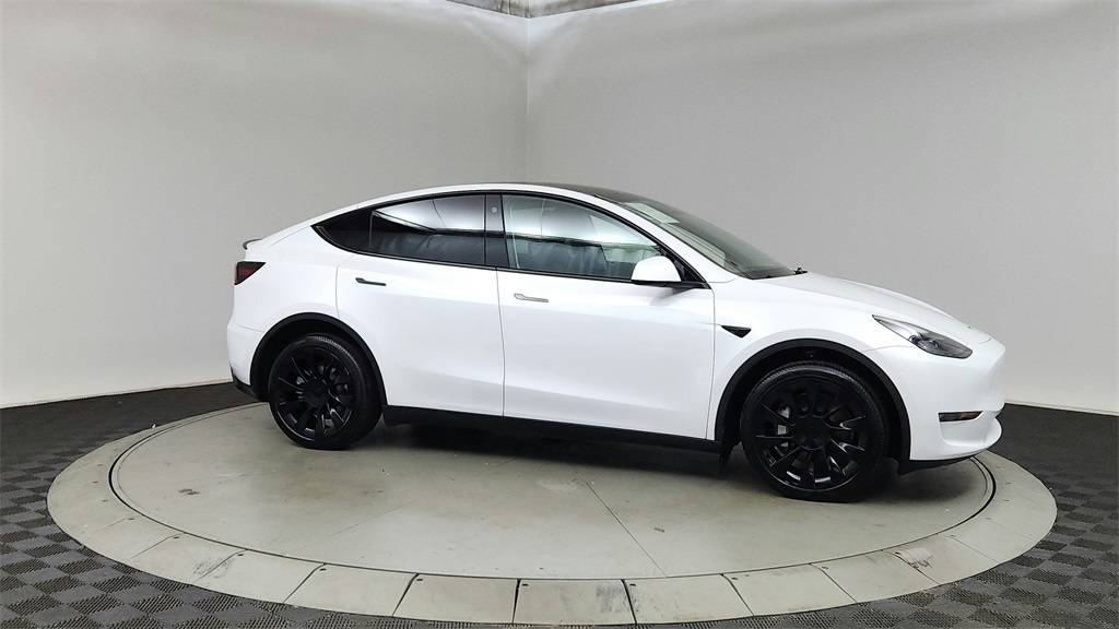 2023 Tesla Model Y Long Range — SUV — 29,135 mi — Portland, OR