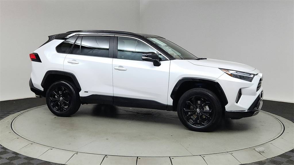 2023 Toyota RAV4 Hybrid XSE — SUV — 16,749 mi — Portland, OR