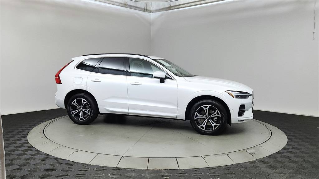 2022 Volvo XC60 Momentum — SUV — 20,295 mi — Portland, OR