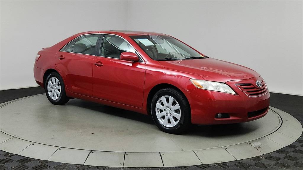2009 Toyota Camry XLE V6 — Sedan — 214,985 mi — Portland, OR