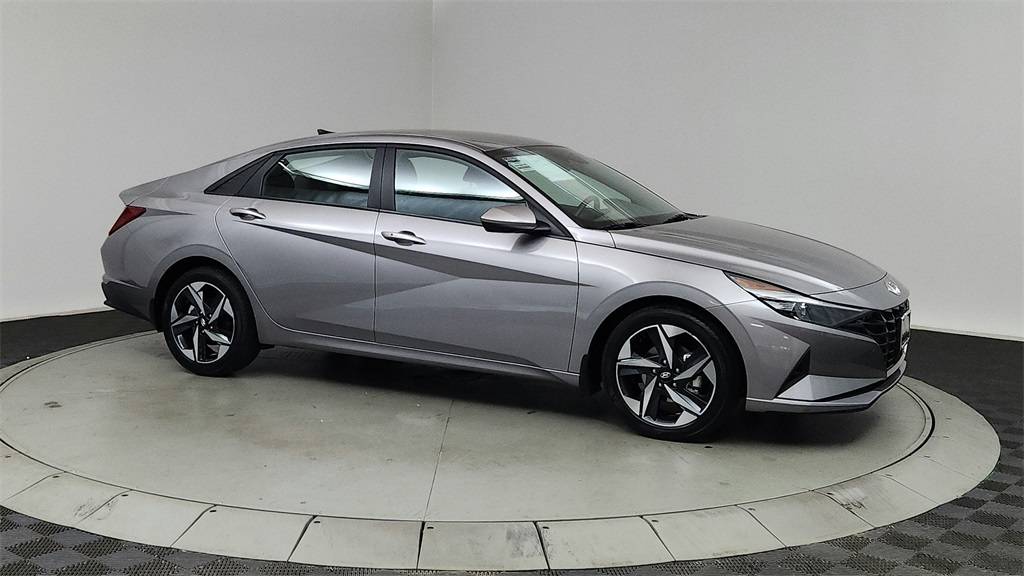 2023 Hyundai Elantra SEL — Sedan — 11,496 mi — Portland, OR