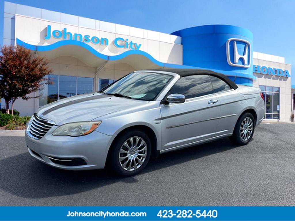 2011 Chrysler 200 Touring — Convertible — 83,536 mi — Johnson City, TN