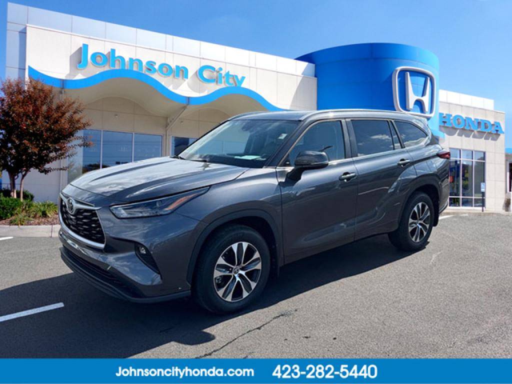 2023 Toyota Highlander XLE — SUV — 28,955 mi — Johnson City, TN