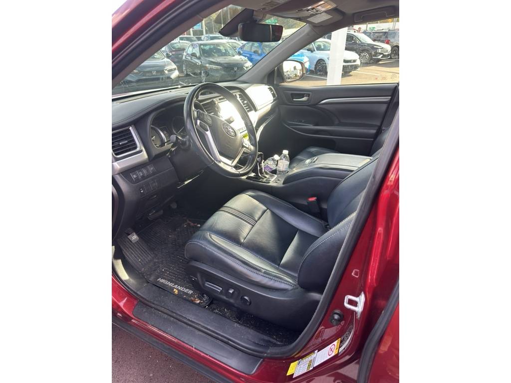2018 Toyota Highlander SE V6 — SUV — 102,073 mi — Johnson City, TN