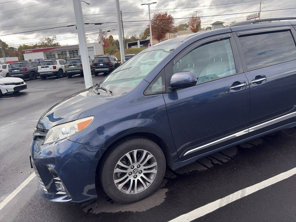 2019 Toyota Sienna XLE Premium — Minivan — 115,663 mi — Johnson City, TN