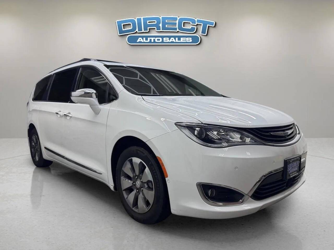 2018 Chrysler Pacifica Hybrid Limited — Minivan — 91,038 mi — Philladelphia, PA