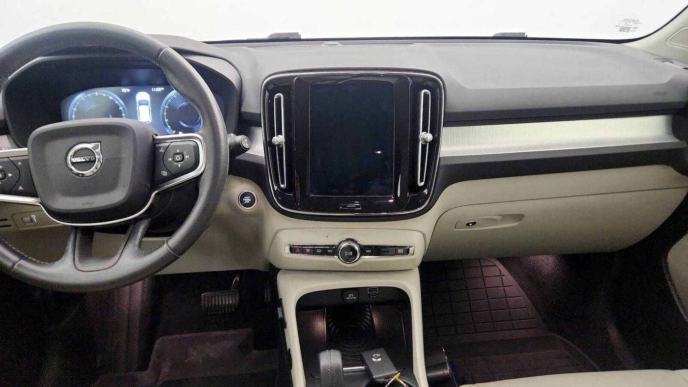 2019 Volvo XC40 Momentum — SUV — 54,161 mi — Savannah, GA