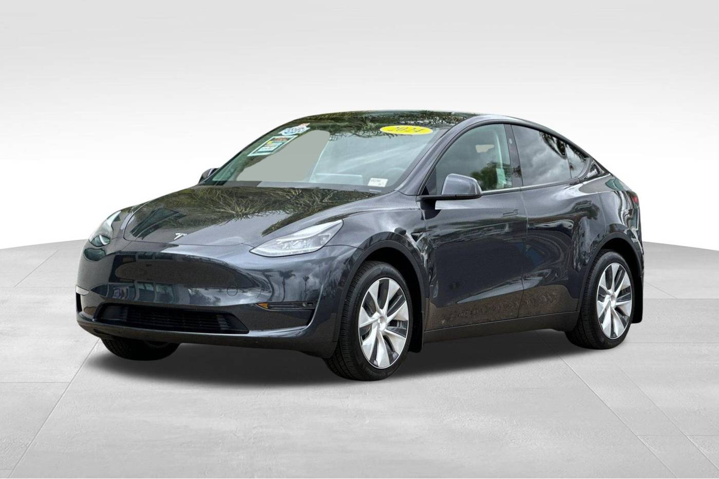 2024 Tesla Model Y Standard Range — SUV — 15,877 mi — Escondido, CA