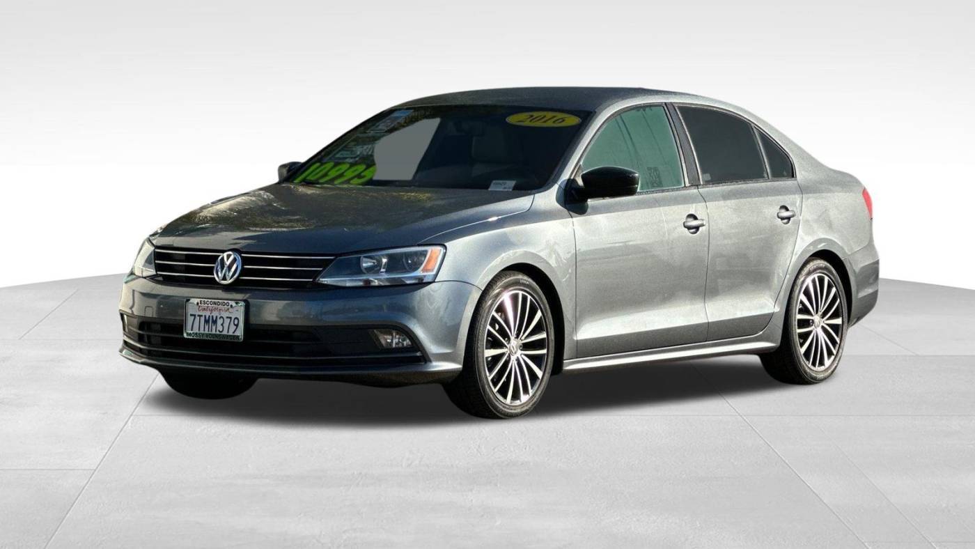 2016 Volkswagen Jetta 1.8T Sport — Sedan — 121,163 mi — Escondido, CA