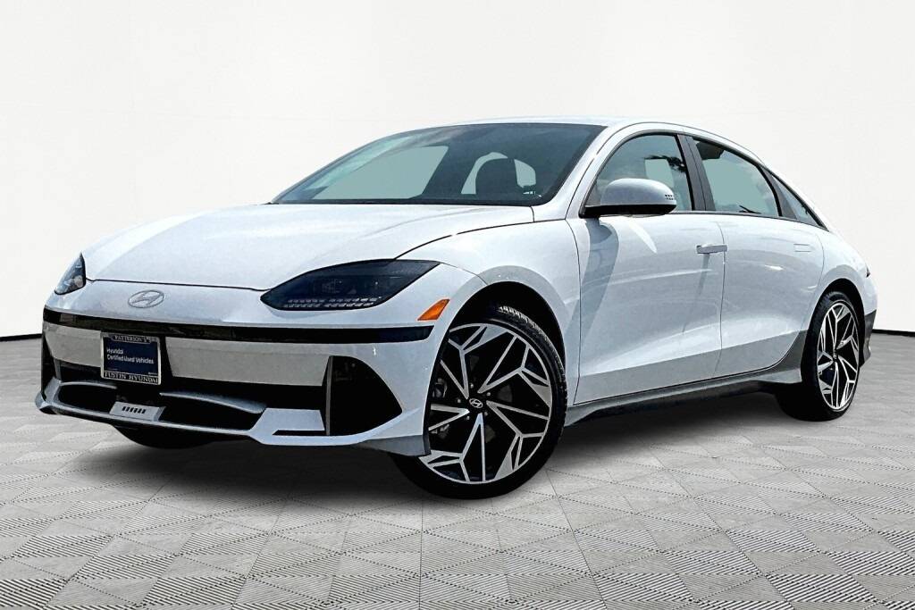 2025 Hyundai IONIQ 6 SEL — Sedan — 3,063 mi — Tustin, CA