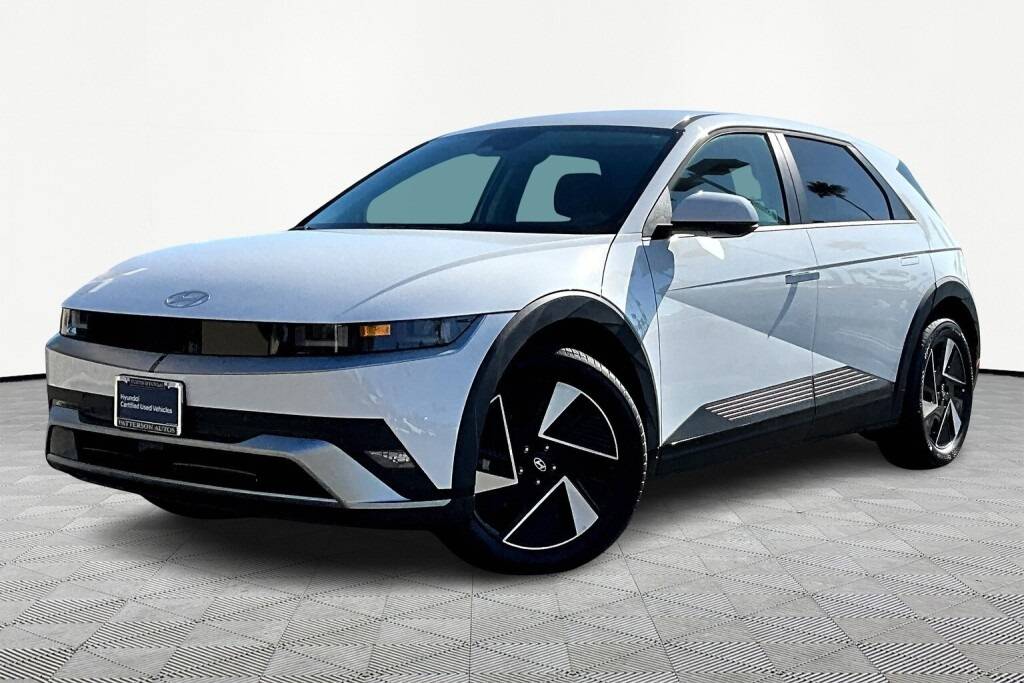 2025 Hyundai IONIQ 5 SE Standard Range — SUV — 1,061 mi — Tustin, CA
