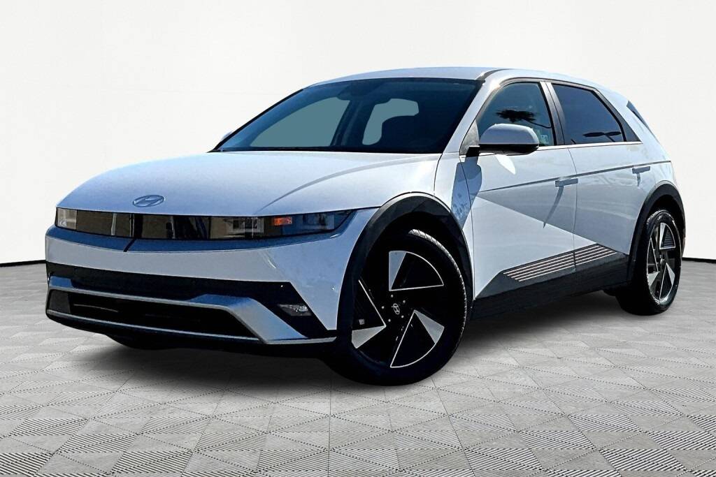 2025 Hyundai IONIQ 5 SE — SUV — 2,146 mi — Tustin, CA