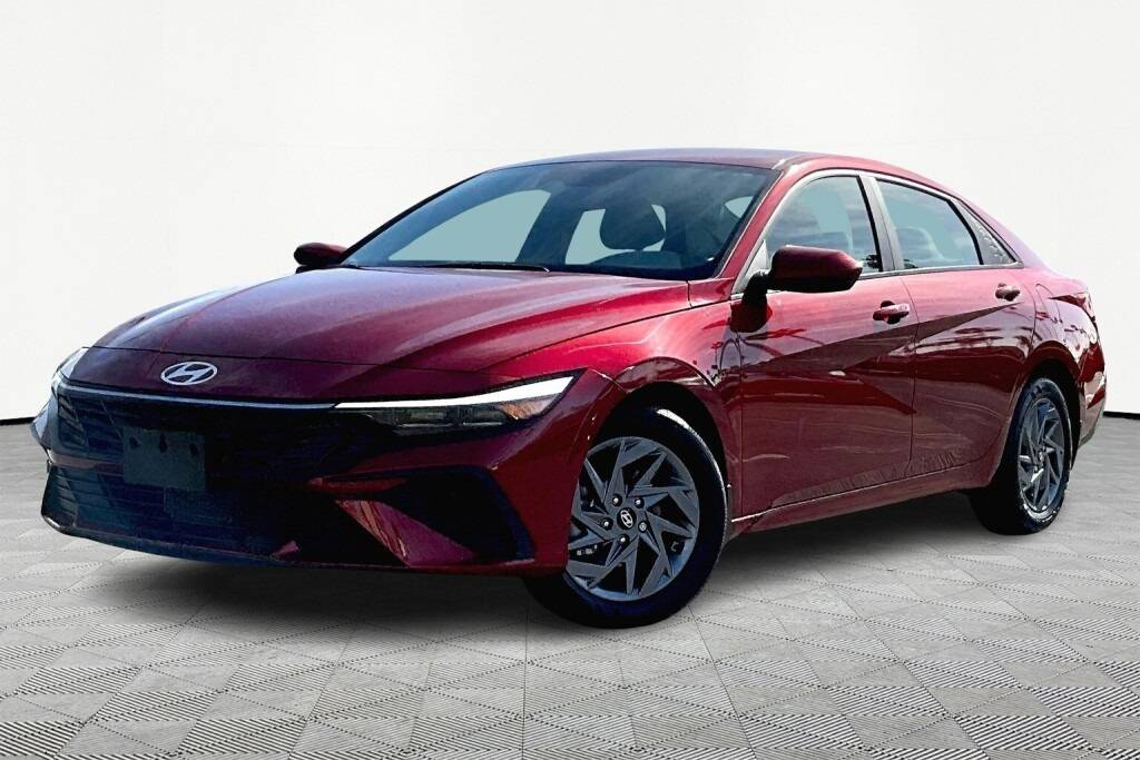 2024 Hyundai Elantra SEL — Sedan — 6,055 mi — Tustin, CA