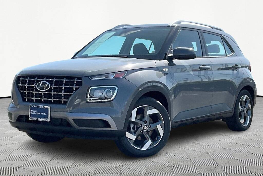 2022 Hyundai Venue SEL — SUV — 9,141 mi — Tustin, CA