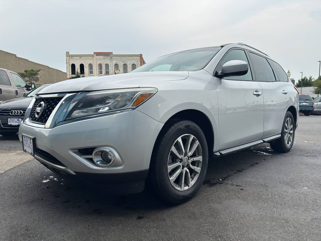 2016 Nissan Pathfinder SV — SUV — 129,694 mi — Aberdeen, WA