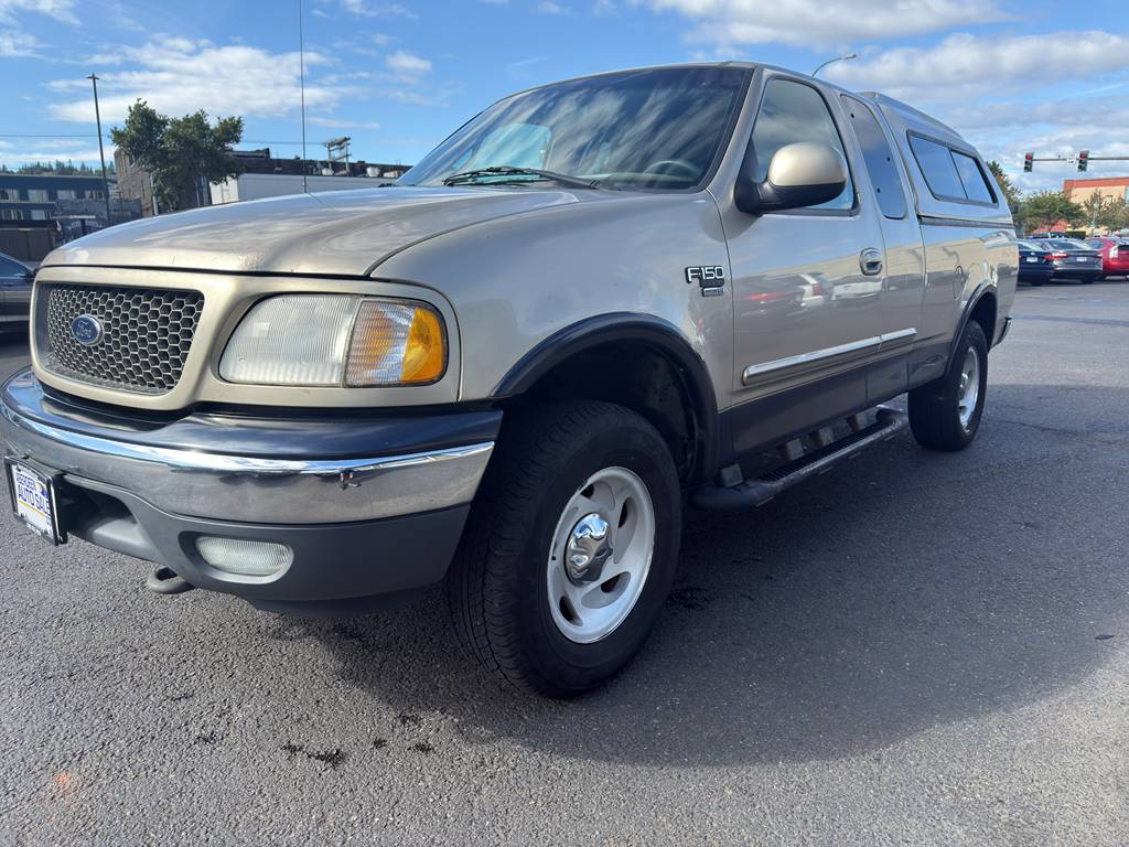 2000 Ford F-150 Base — Pickup Truck — 209,408 mi — Aberdeen, WA
