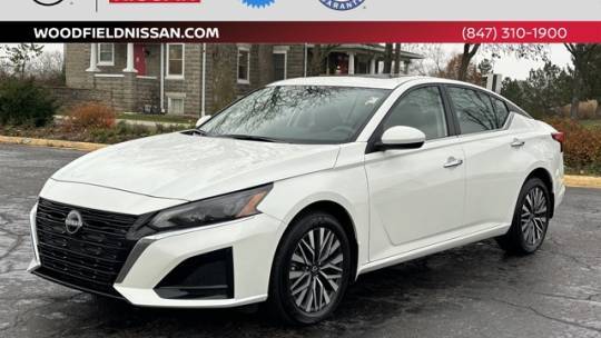 2024 Nissan Altima SV — Sedan — 7,704 mi — Hoffman Estates, IL