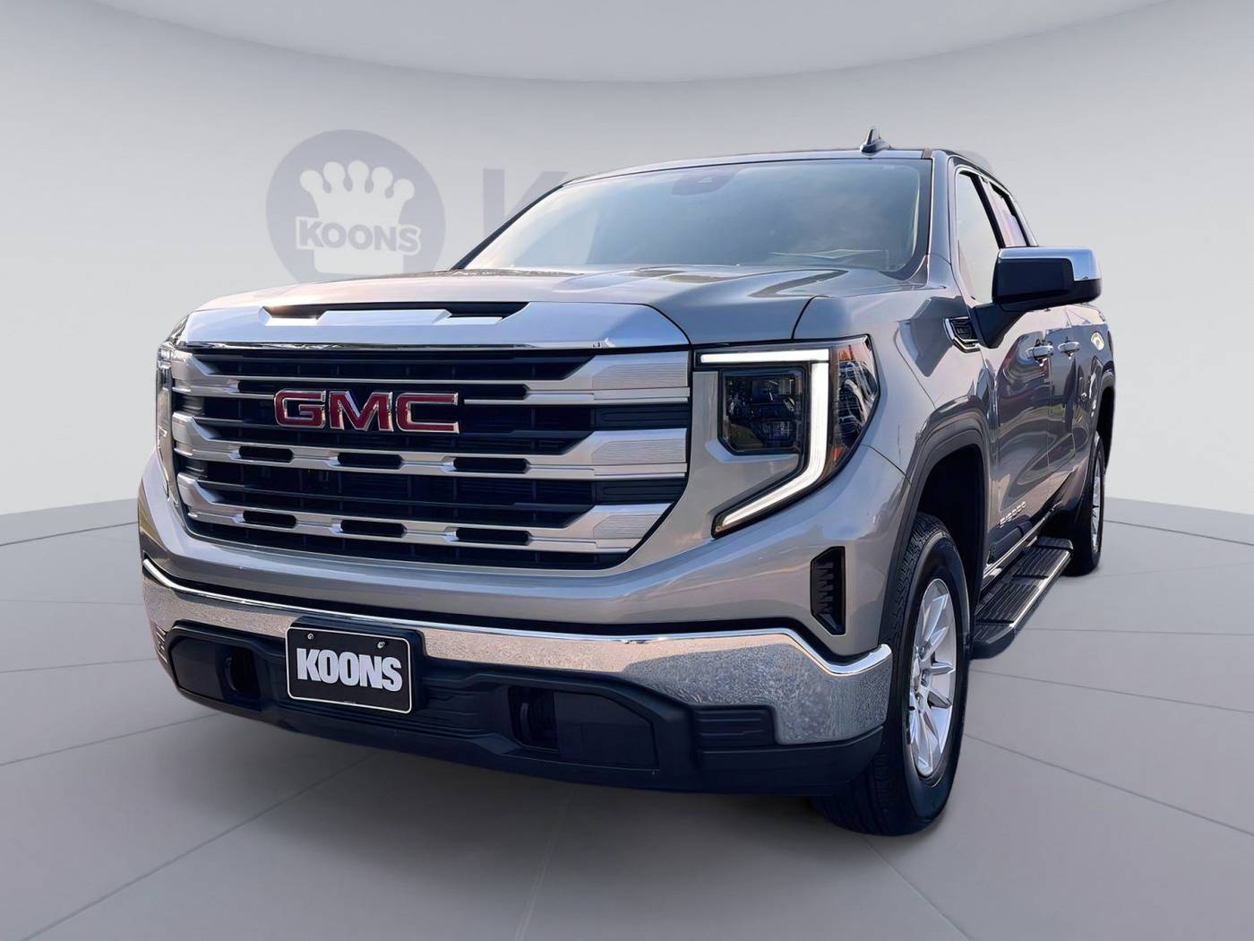 2023 GMC Sierra 1500 SLE — Pickup Truck — 11,641 mi — Clarksville, MD