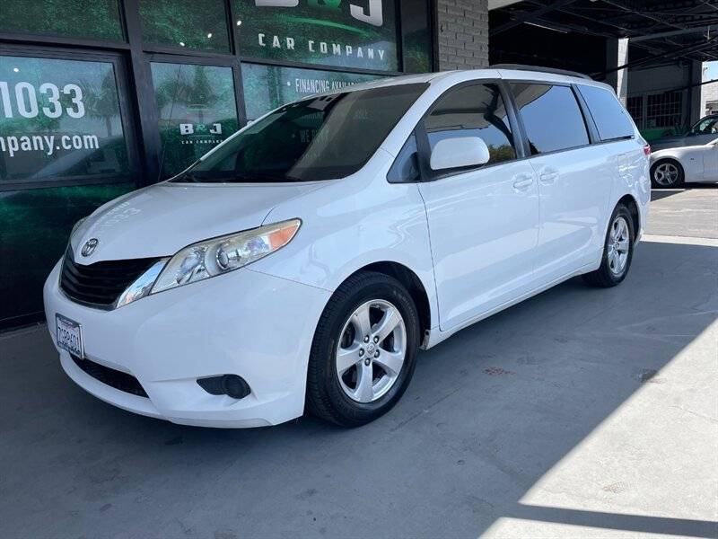 2014 Toyota Sienna LE — Minivan — 131,423 mi — Orange, CA