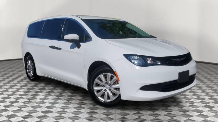 2020 Chrysler Voyager L — Minivan — 56,549 mi — Pompano Beach, FL
