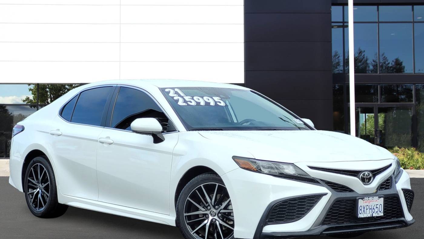 2021 Toyota Camry SE — Sedan — 35,412 mi — Newark, CA