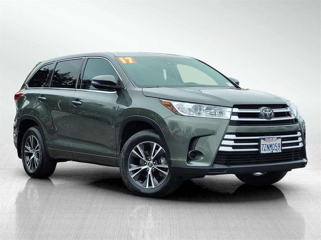 2017 Toyota Highlander LE V6 — SUV — 55,526 mi — Newark, CA