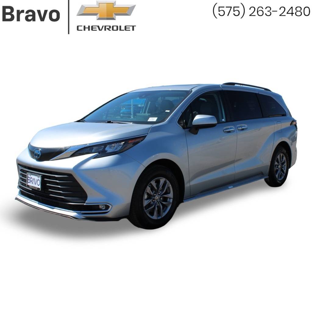 2024 Toyota Sienna XLE — Minivan — 60,302 mi — Las Cruces, NM