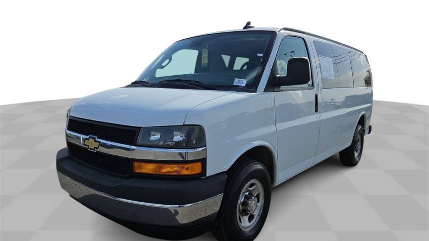 2019 Chevrolet Express Passenger LT — Passenger Van — 101,867 mi — Las Cruces, NM