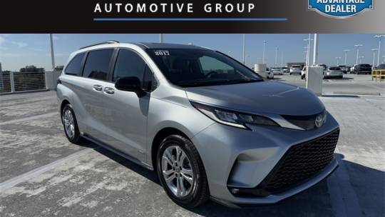 2021 Toyota Sienna XSE — Minivan — 49,174 mi — North Miami, FL