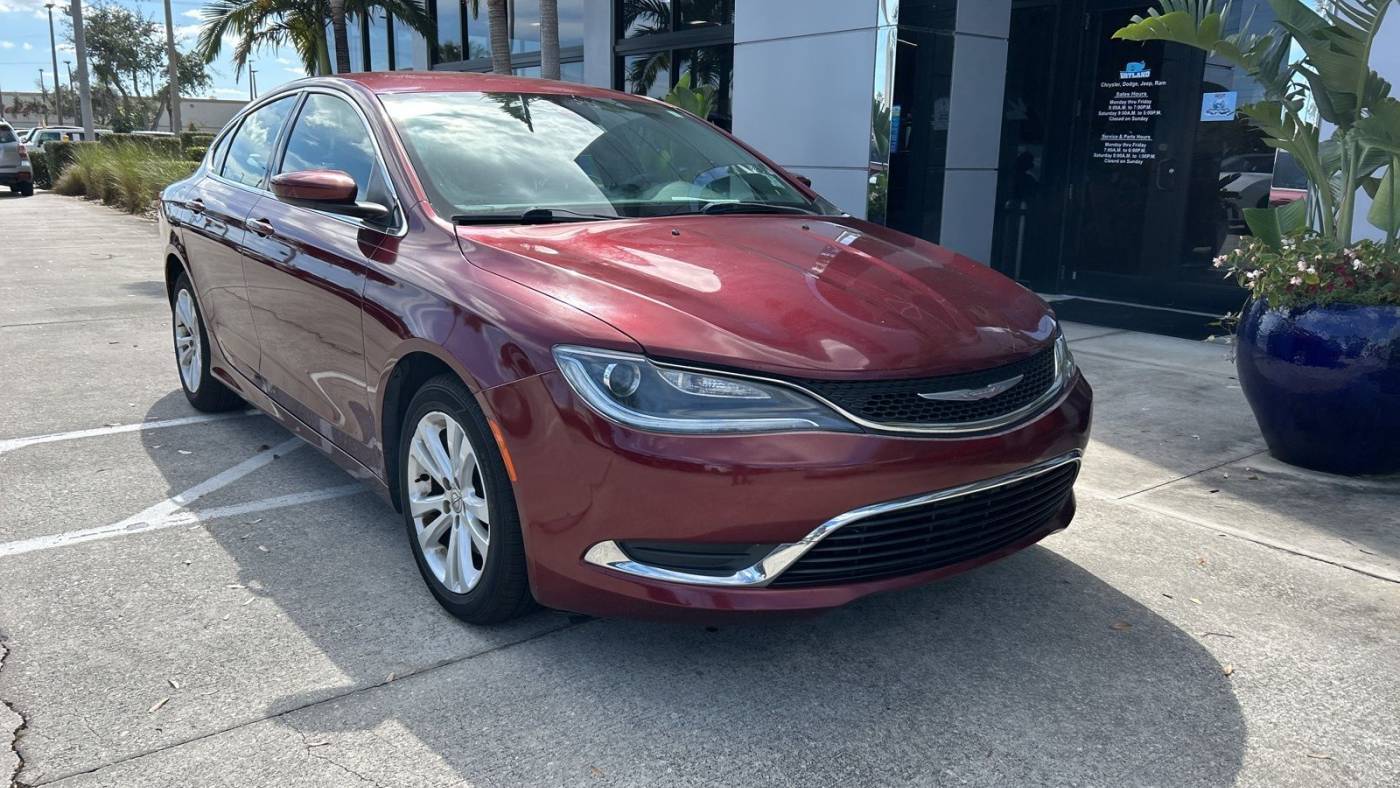 2015 Chrysler 200 Limited — Sedan — 115,320 mi — Vero Beach, FL