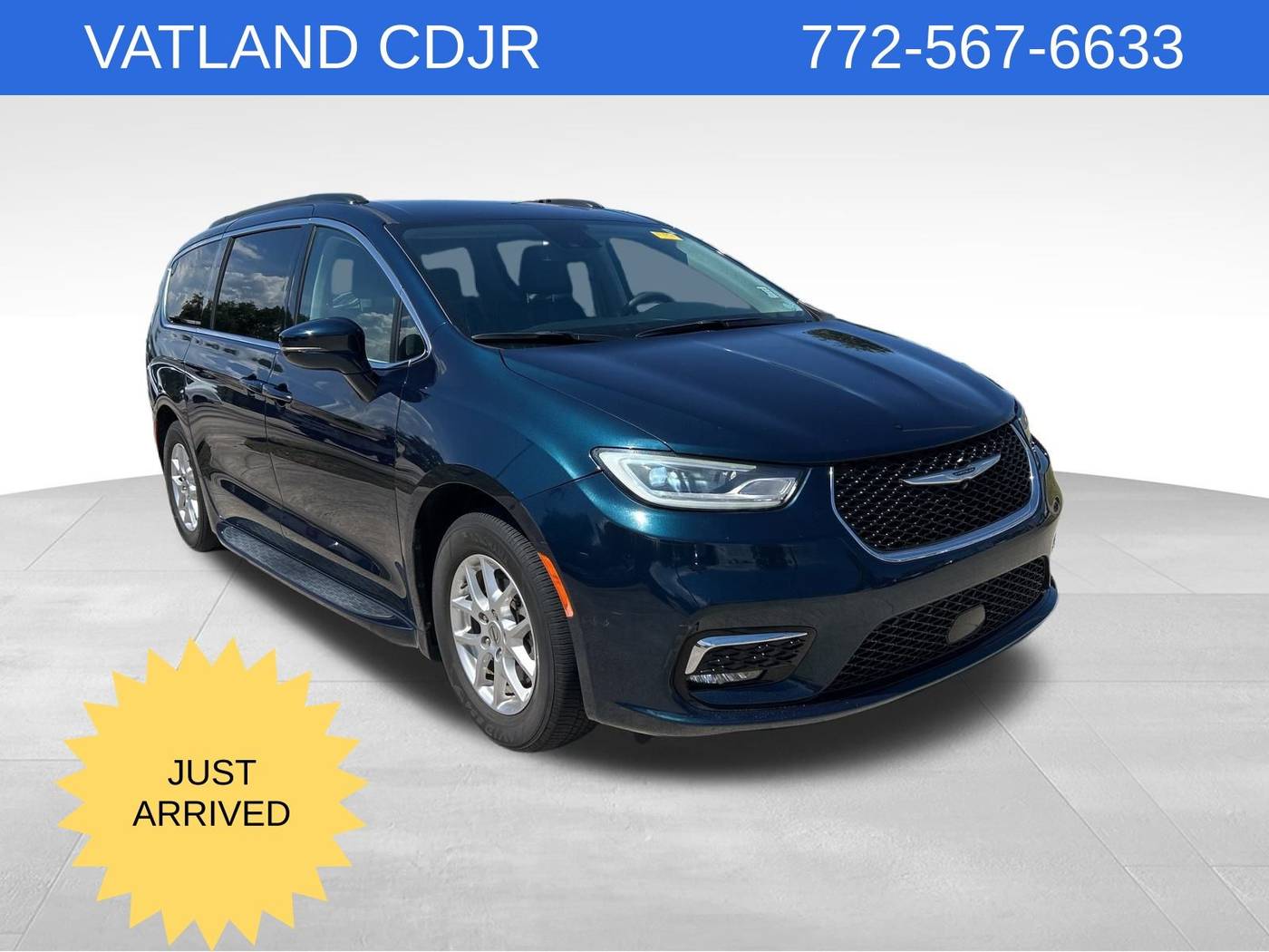 2022 Chrysler Pacifica Touring L — Minivan — 25,602 mi — Vero Beach, FL