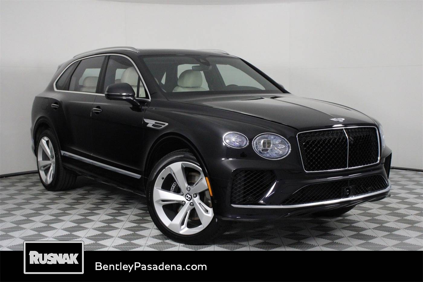 2025 Bentley Bentayga V8