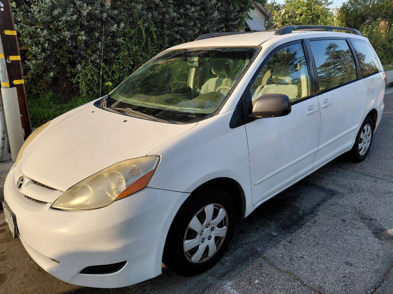 2008 Toyota Sienna CE — Minivan — 146,131 mi — El Monte, CA