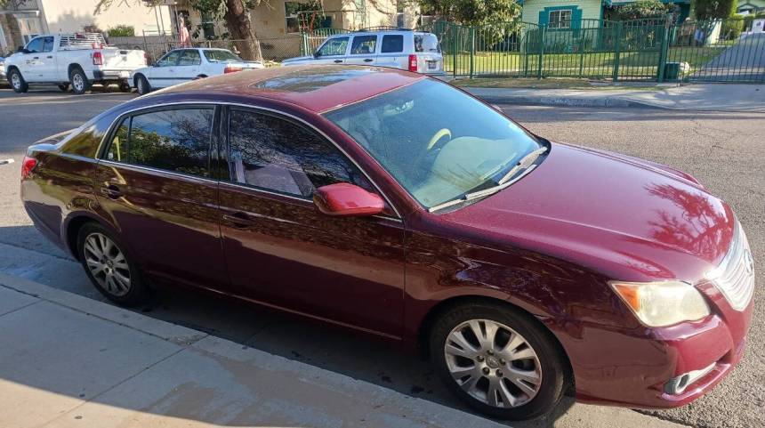 2010 Toyota Avalon XLS
