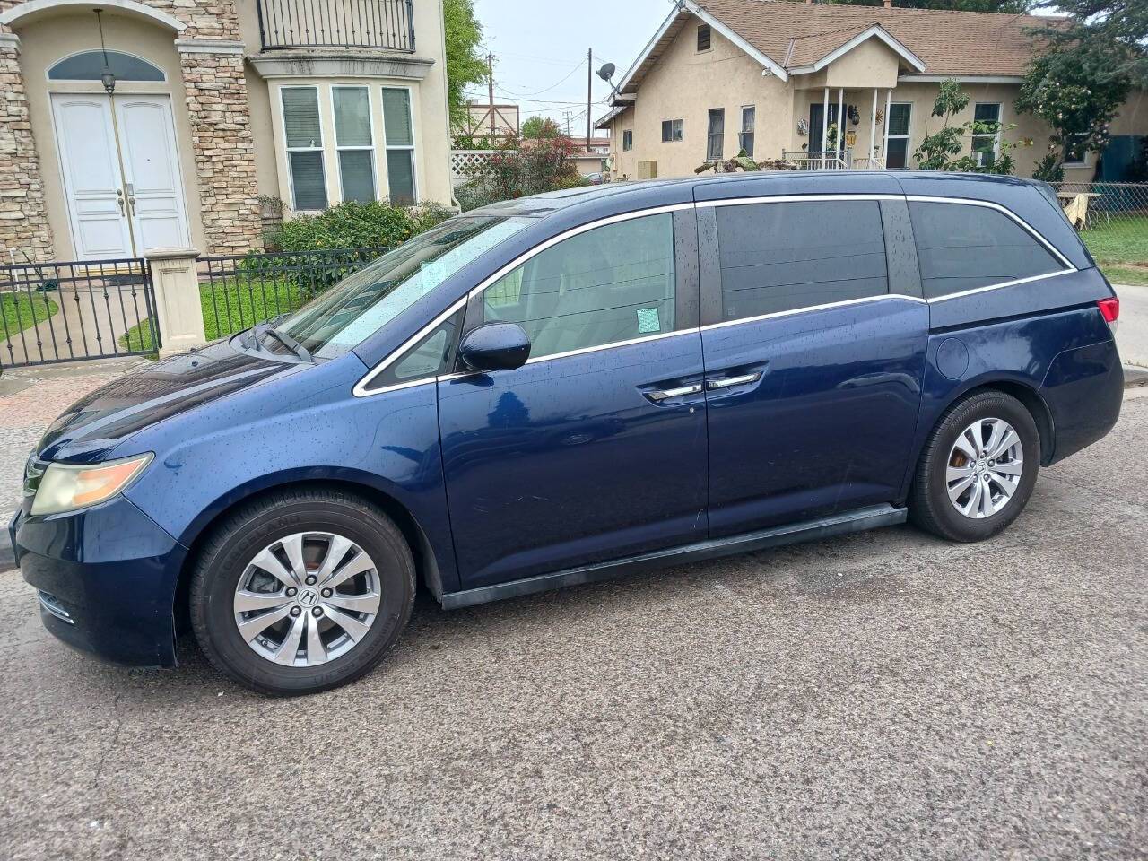 2014 Honda Odyssey EX-L — Minivan — 126,390 mi — El Monte, CA