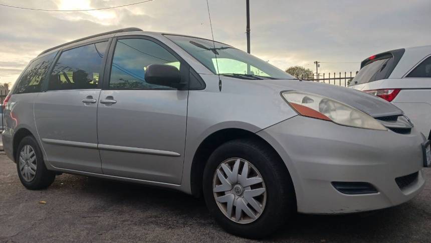 2007 Toyota Sienna LE — Minivan — 158,556 mi — El Monte, CA