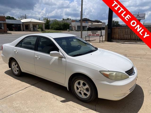 2004 Toyota Camry LE — Sedan — 170,663 mi — Breckenridge, TX