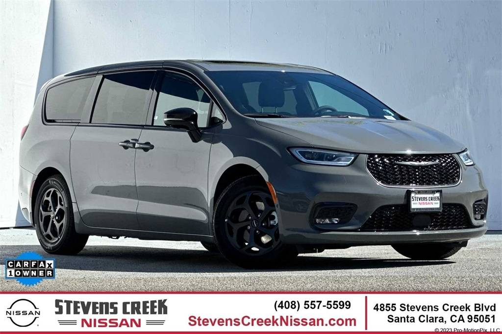 2023 Chrysler Pacifica Hybrid Limited — Minivan — 7,055 mi — Santa Clara, CA