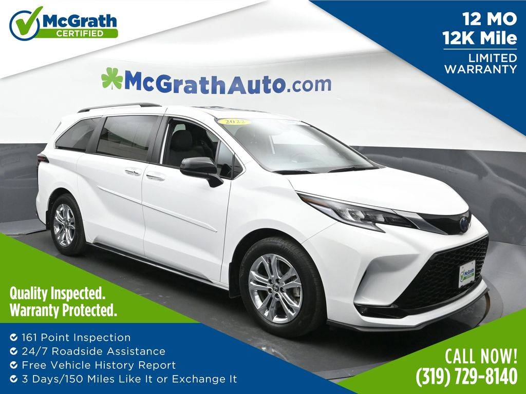 2022 Toyota Sienna XSE — Minivan — 30,820 mi — Hiawatha, IA