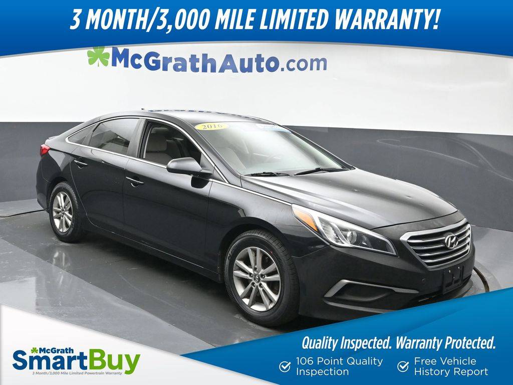 2016 Hyundai Sonata SE — Sedan — 111,651 mi — Hiawatha, IA